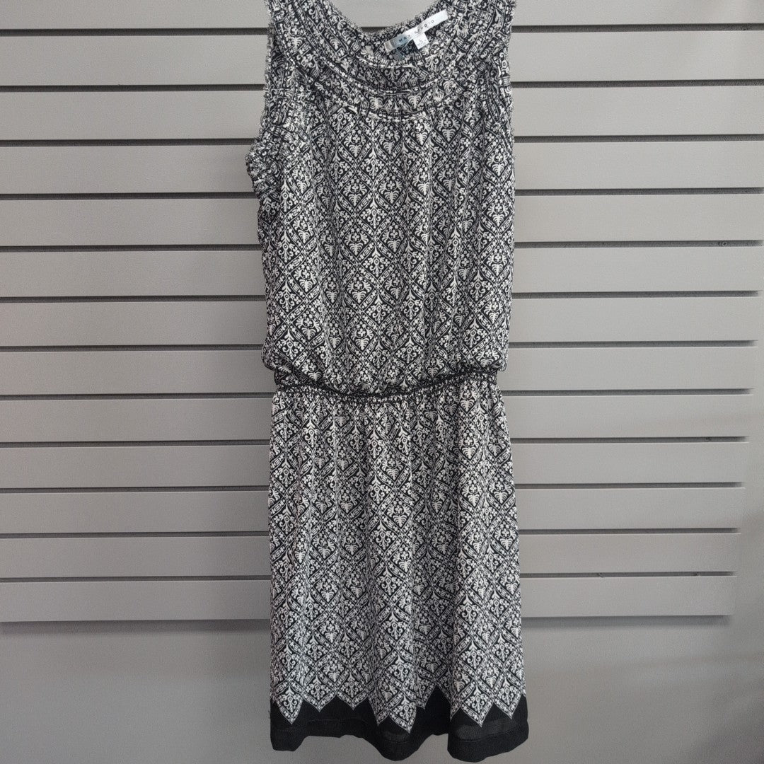 Women's Size Large Black & White Max Studio Tank Floral Knee Length Dress