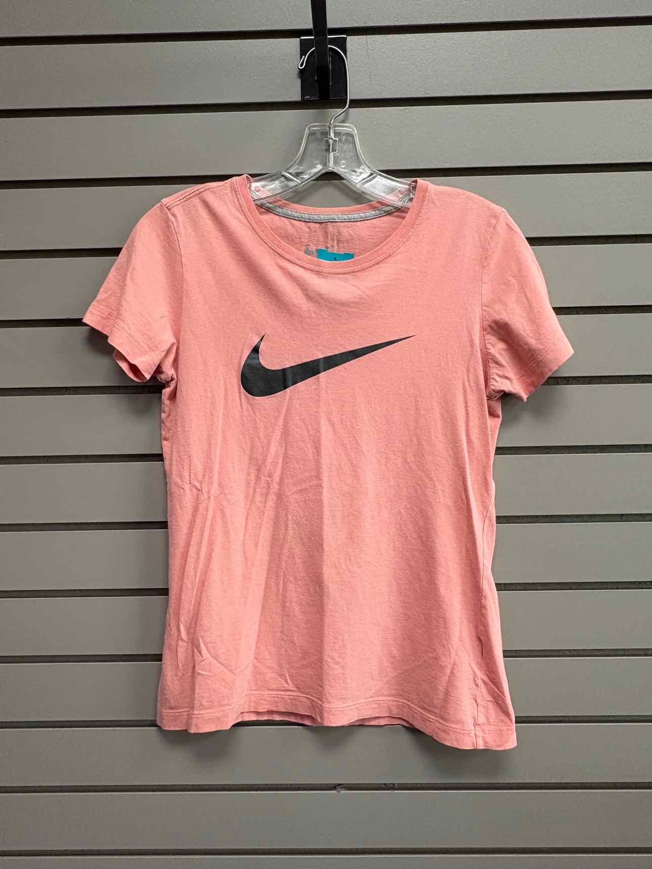 Girl's Child Size M Nike Peach Short Sleeve Shirt