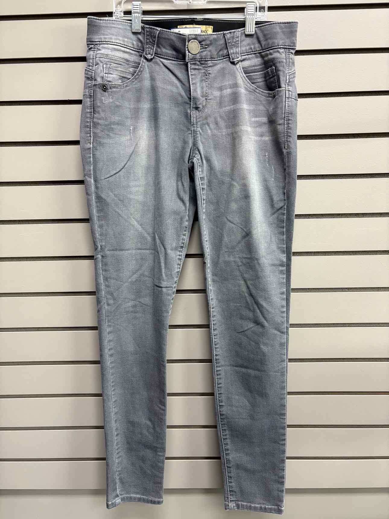 Women's Waist Size 6 democracy Light Gray Jean