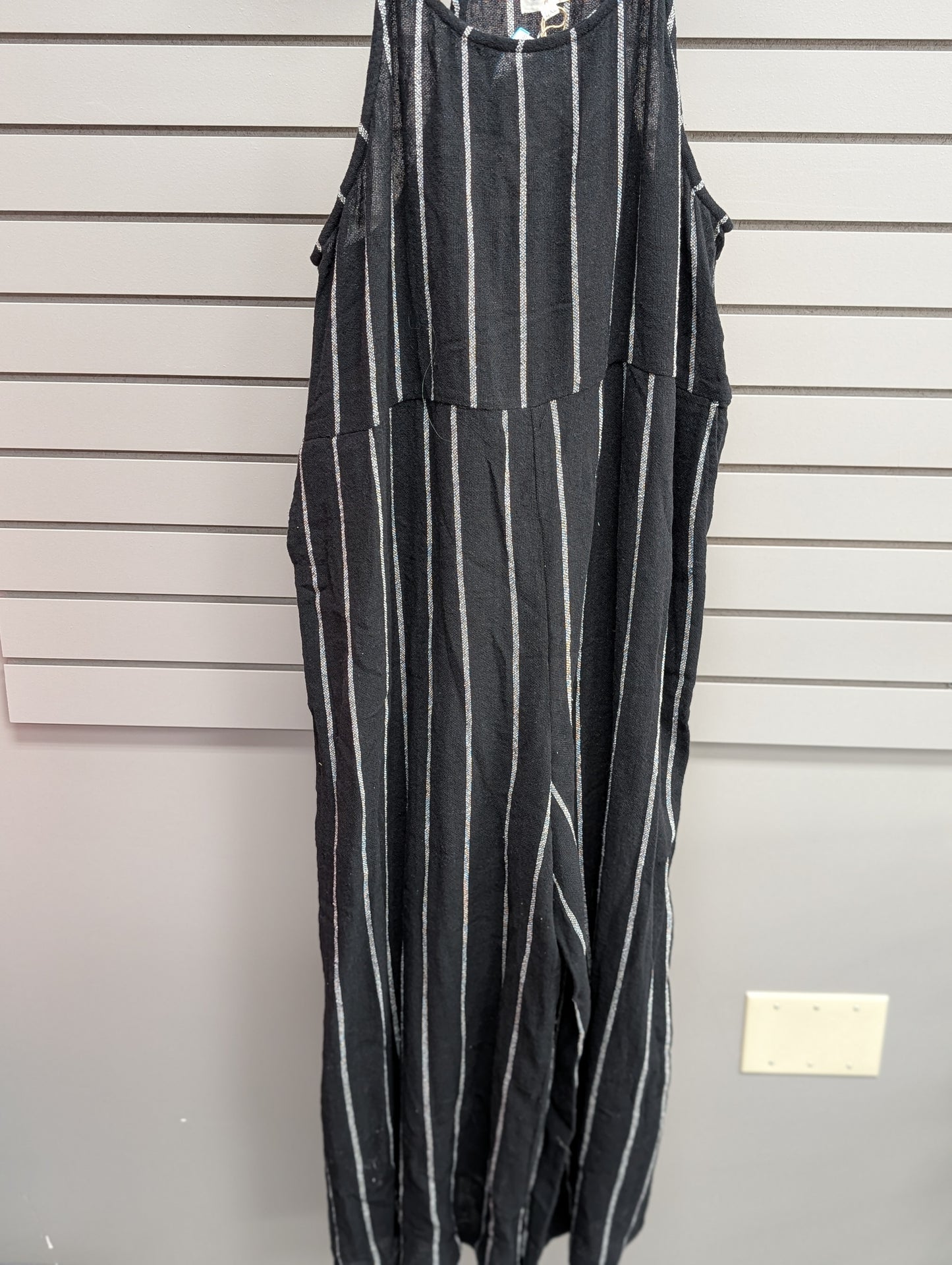NWT Women's Women Size L/XL Black & White World Market Romper