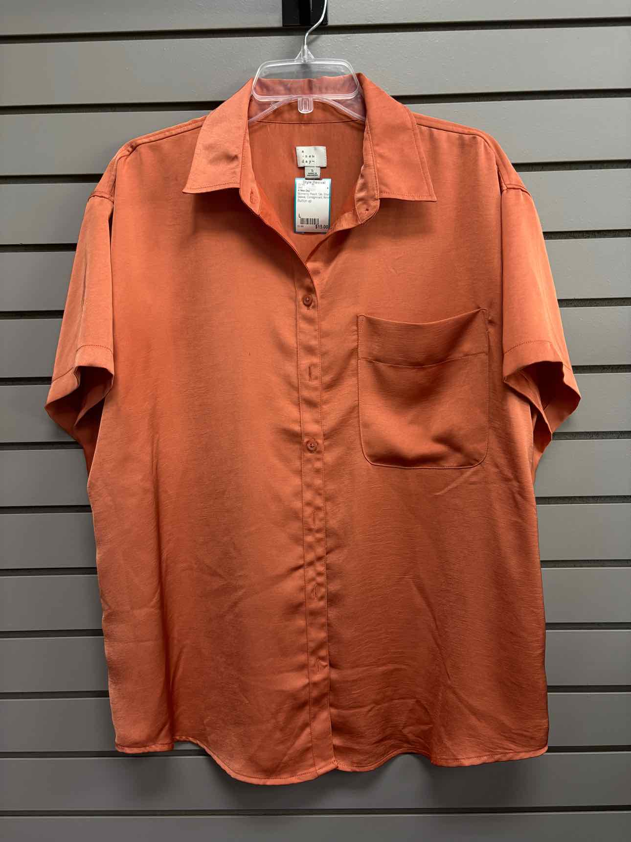 Women's Women Size L Peach A New Day Silk Short Sleeve Shirt
