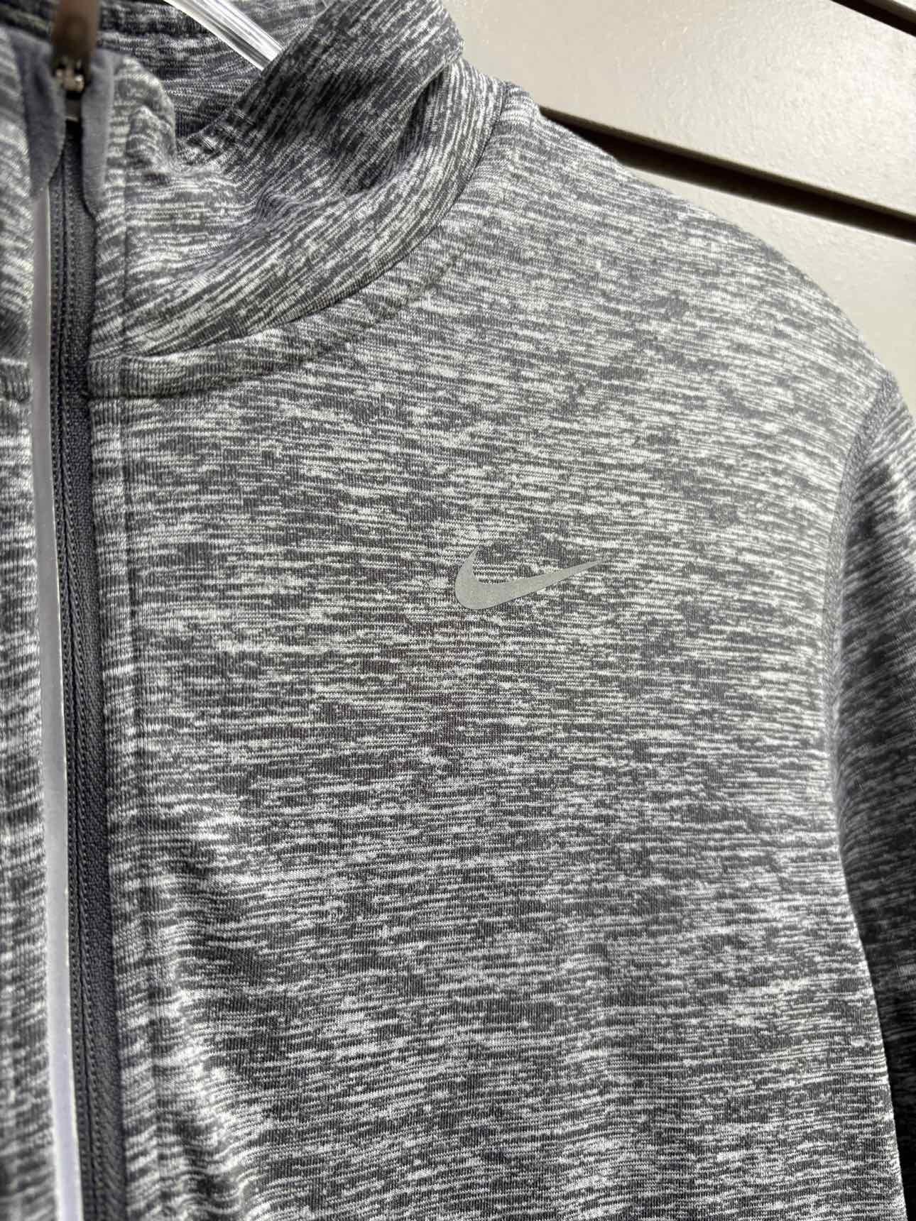 Women's Women Size M Nike Dark Gray Heathered 3/4 Zip Long Sleeve Top