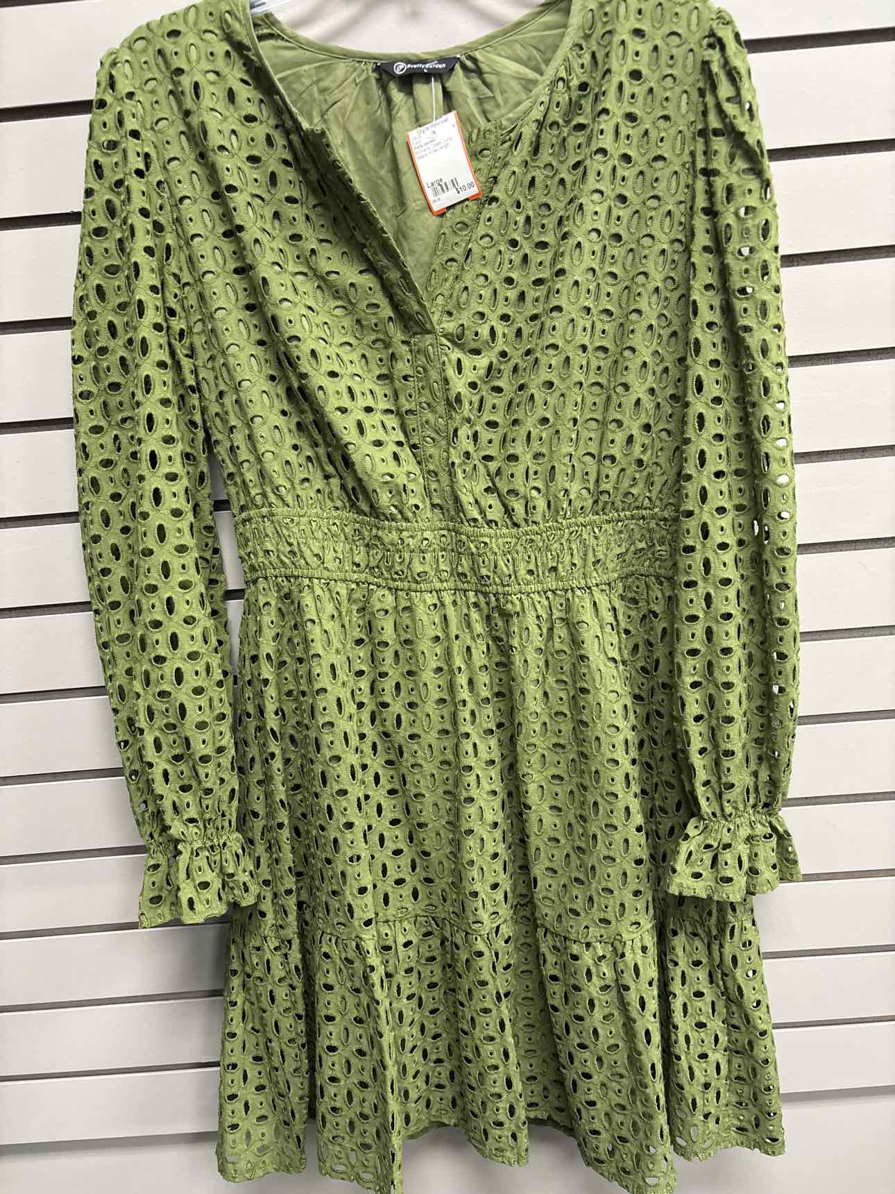 Women's Size Large Green Pretty Garden Long Sleeve Knee Length Dress
