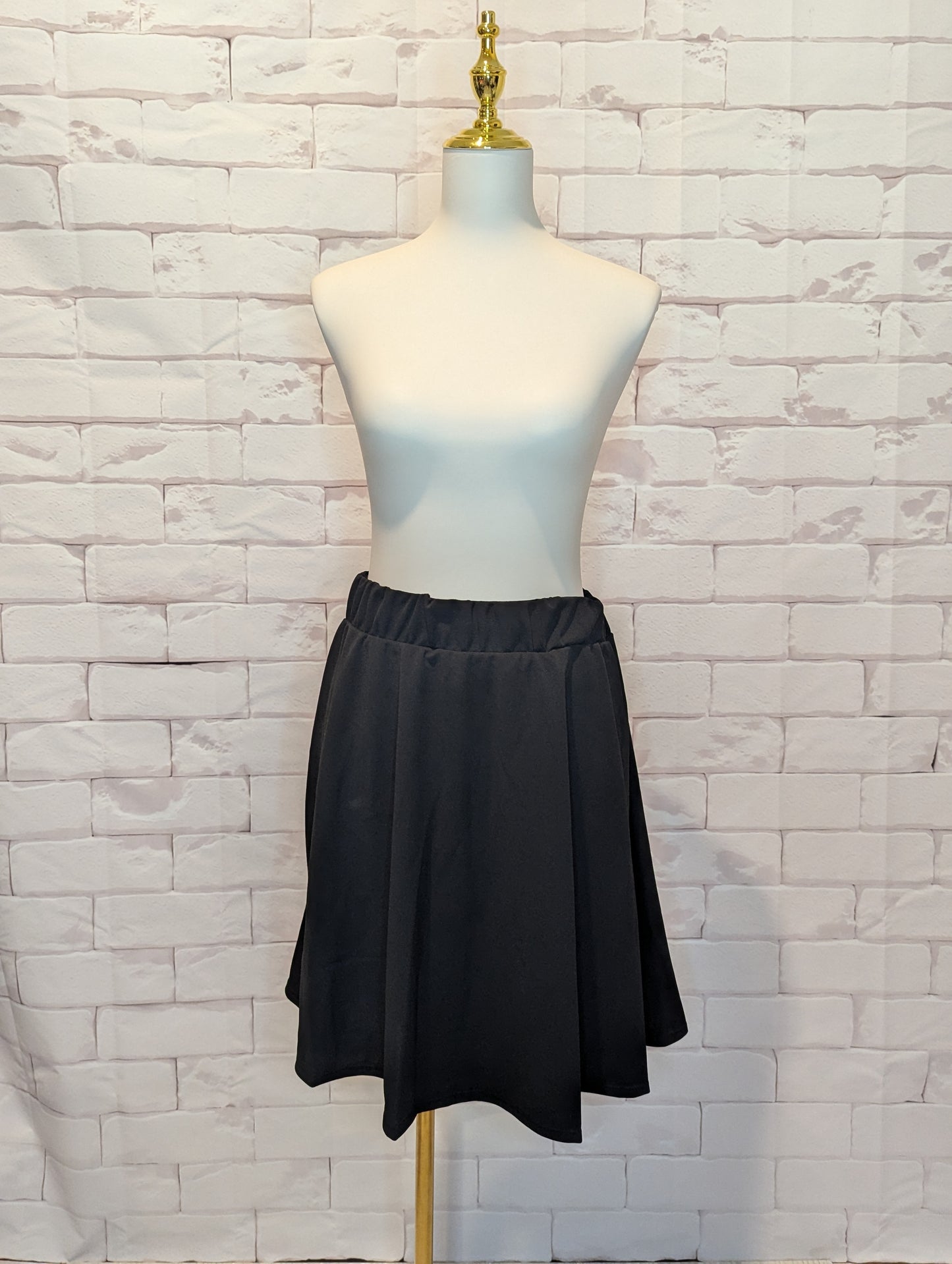 Plus Classic Black Skort