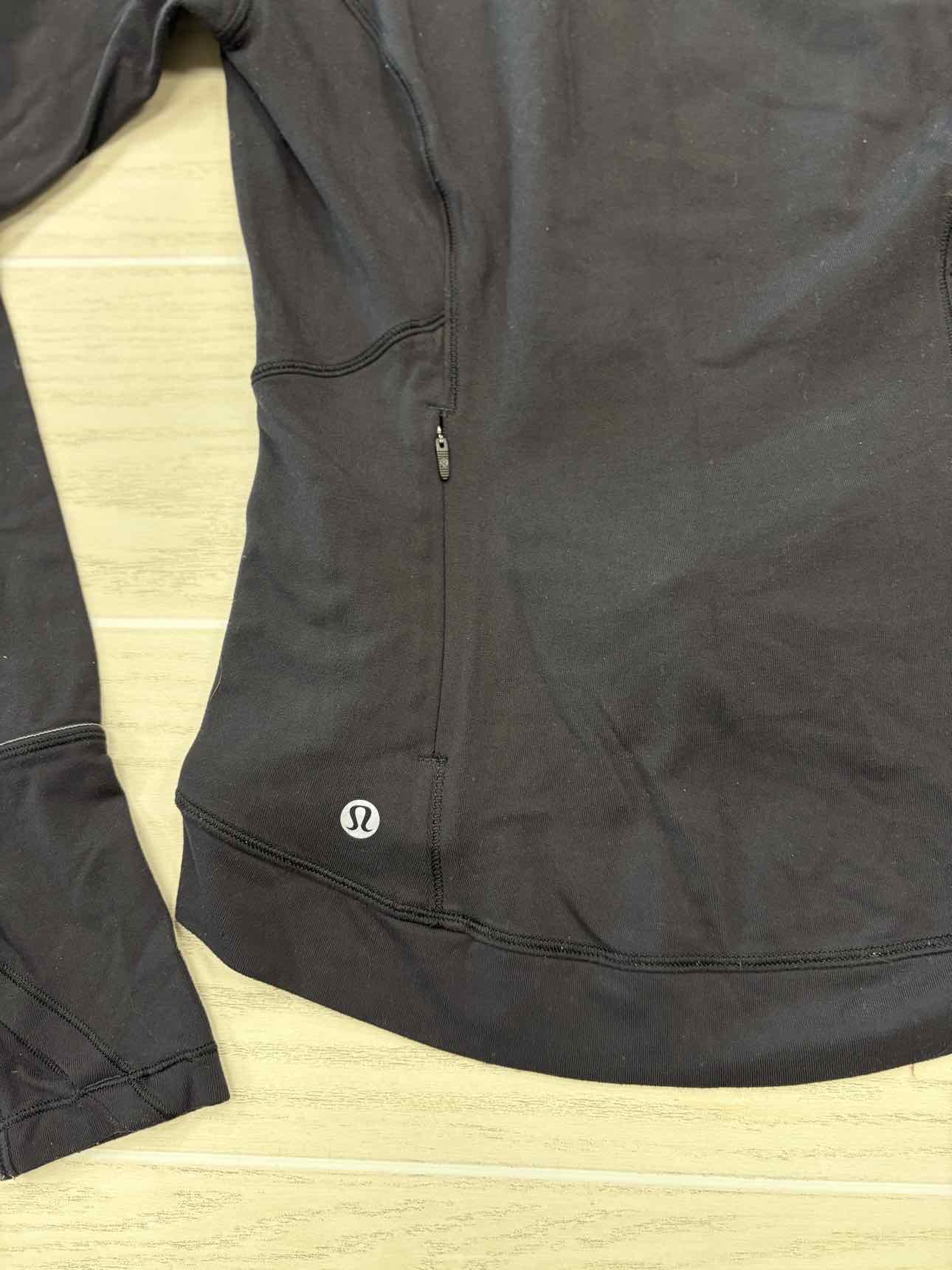 Women's Women Size 4 Lululemon Black Long Sleeve Top