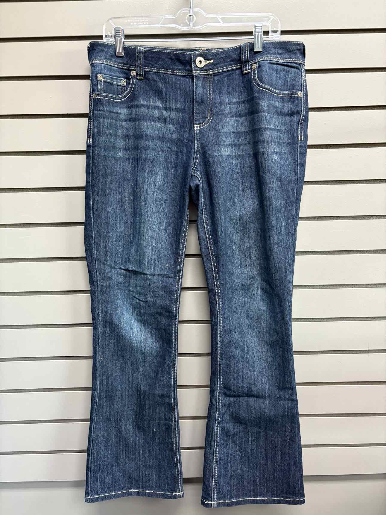 Women's Waist Size 11 Short Maurices Dark Blue Jean