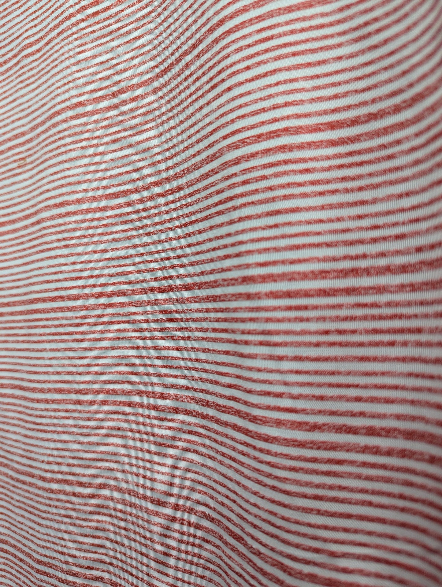 Women Size S Under Armour Red Stripe Long Sleeve Top