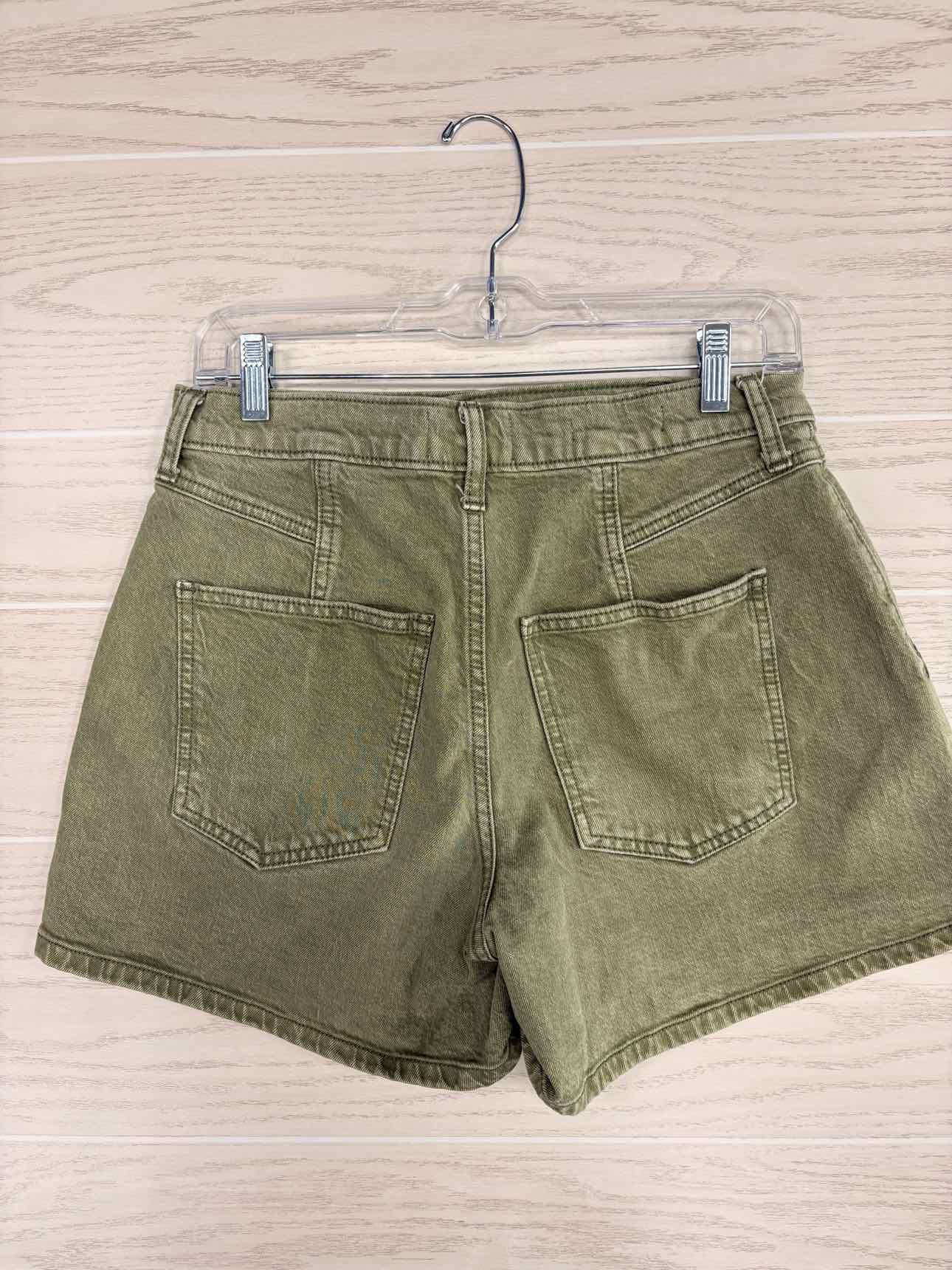 Women's Waist Size 6 Universal Thread Olive Midi Short