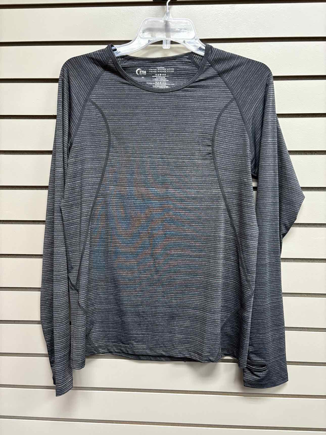 Women's Women Size XL Zyia Black Stripe Long Sleeve Top