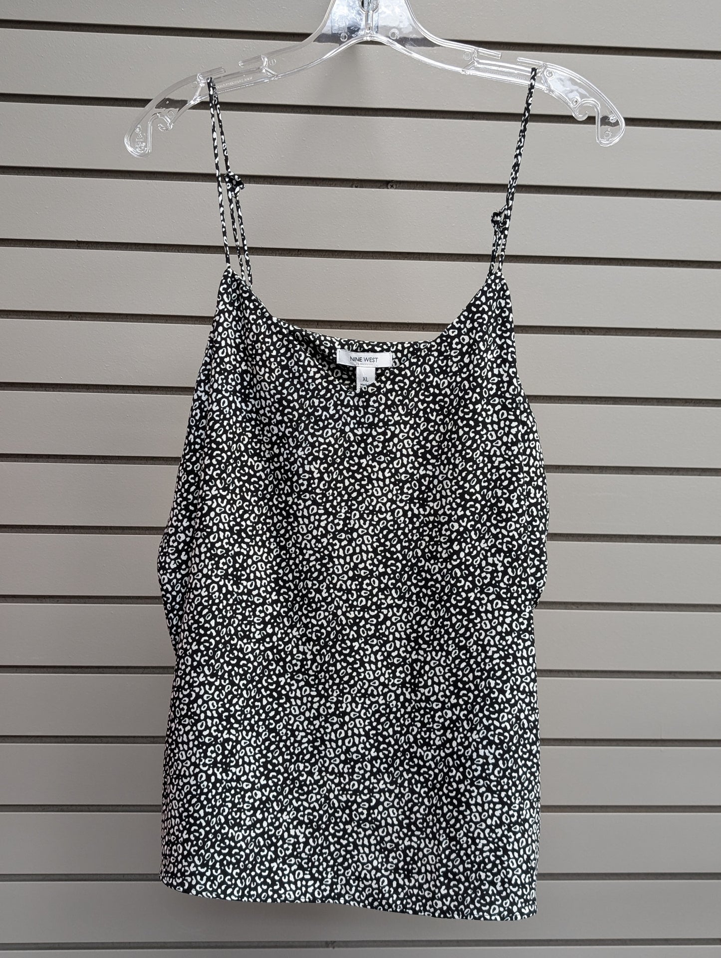 Women's Women Size XL Black & White Nine West V-Neck Tank Shirt