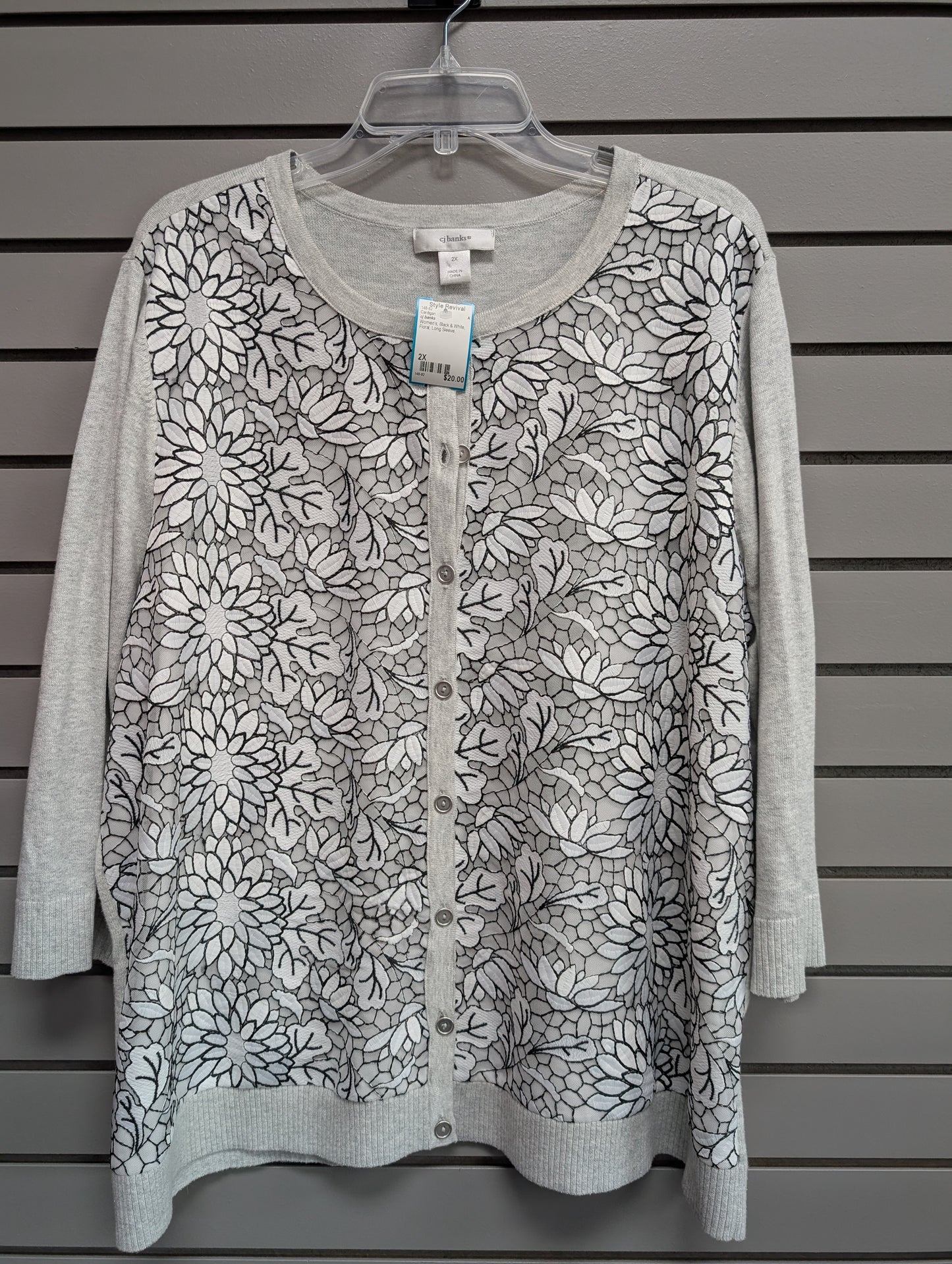 Women's Women Size 2X cj banks Black & White Floral Long Sleeve Cardigan