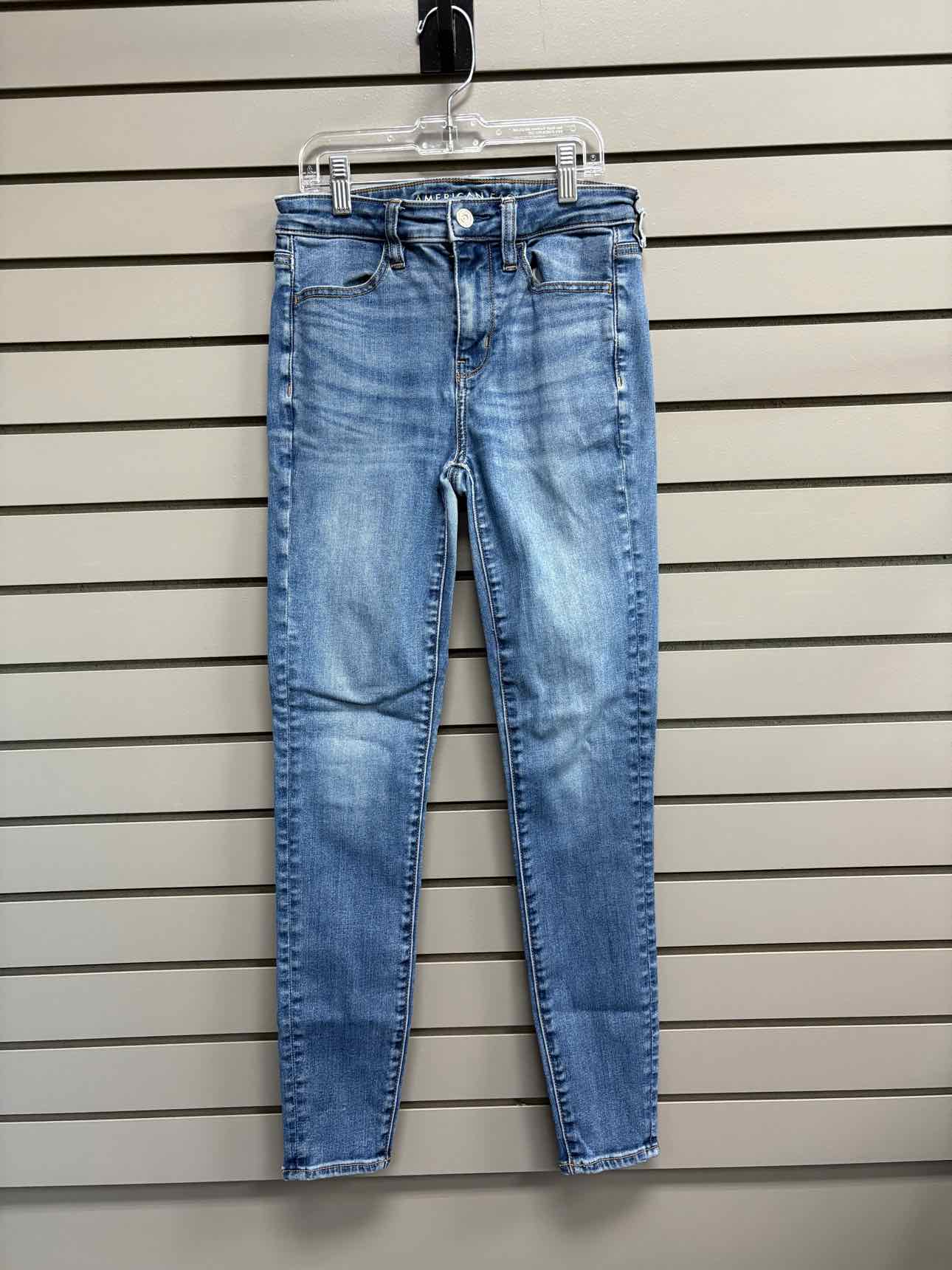 Women's Waist Size 2 American Eagle Blue Jean