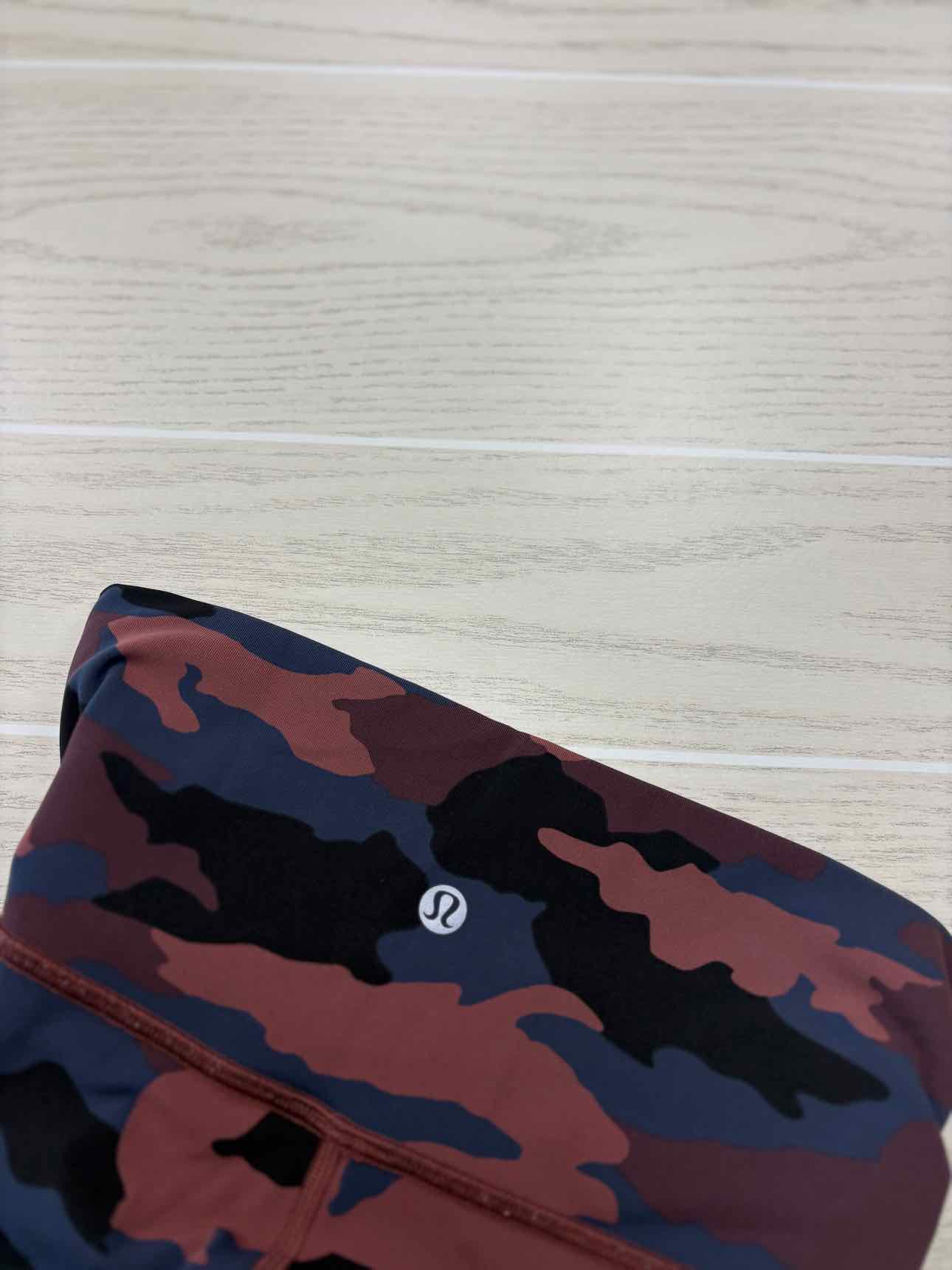 Women's Women Size 2 Lululemon Multi-Color Legging