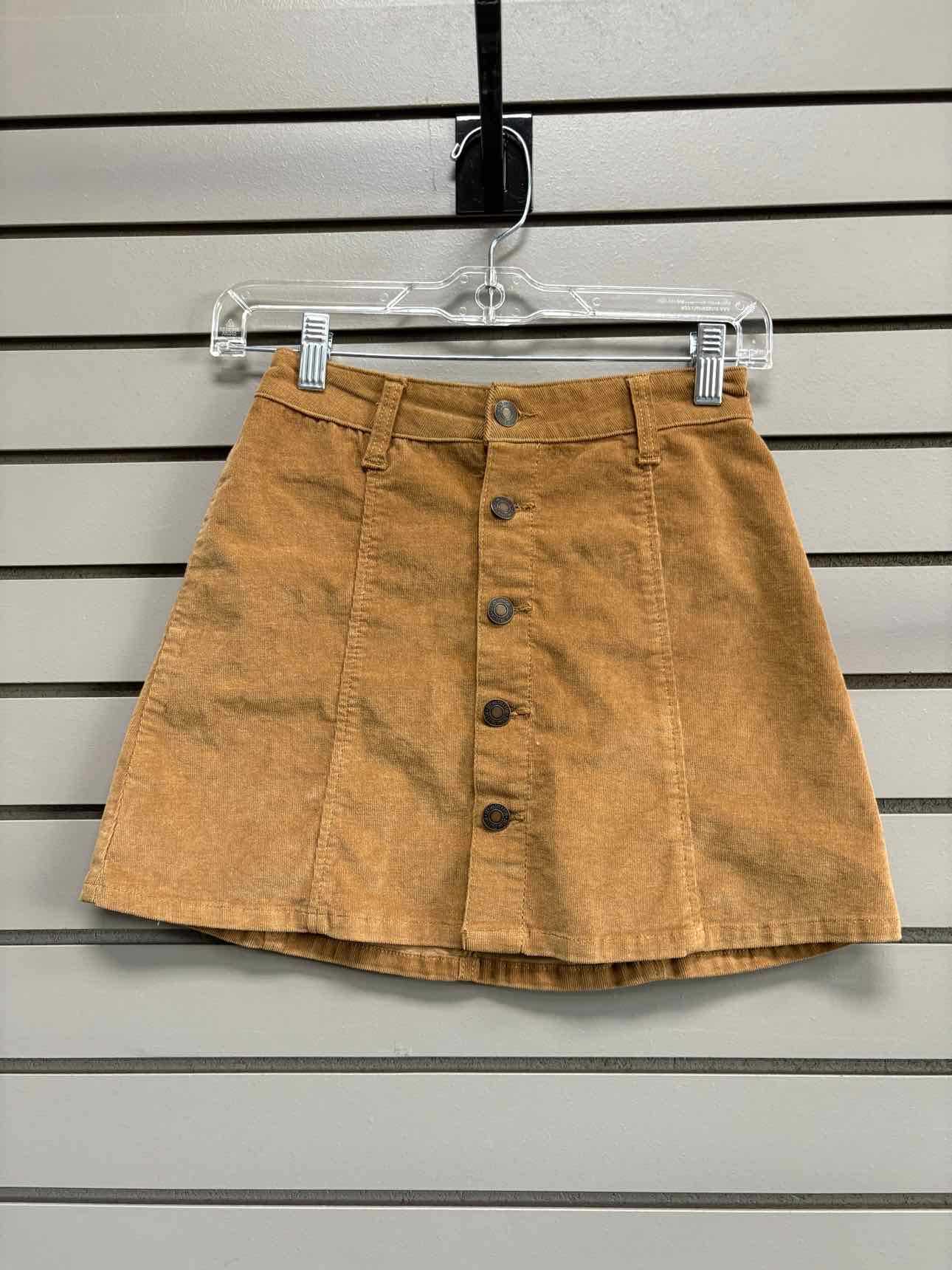 Women's Waist Size 0 Sky and Sparrow Brown Ribbed Above Knee Skirt
