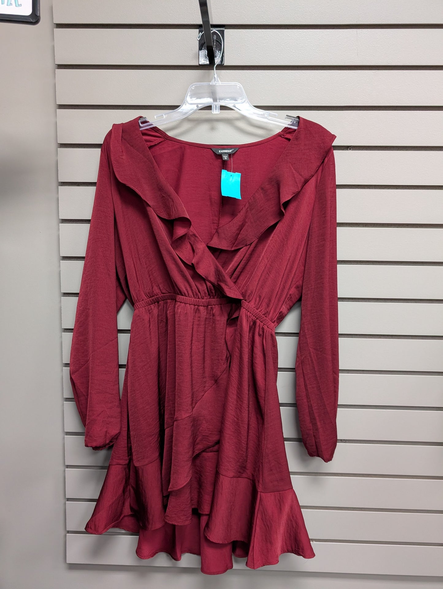 Women's Size M Burgundy Express Long Sleeve Solid Above Knee Dress