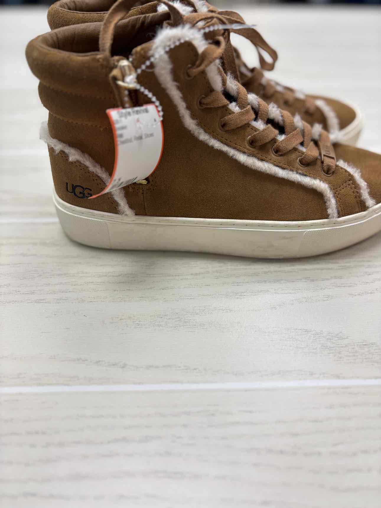 W Shoe Size 7.5 Chestnut Ugg Olli Sneaker