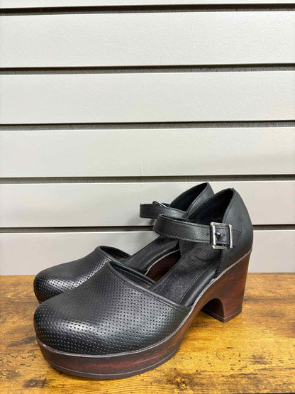 Women's W Shoe Size 8 Black BOC Heel