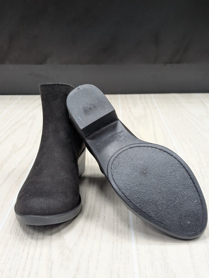 Size 6 Black Wet Knot Mayfair Boot