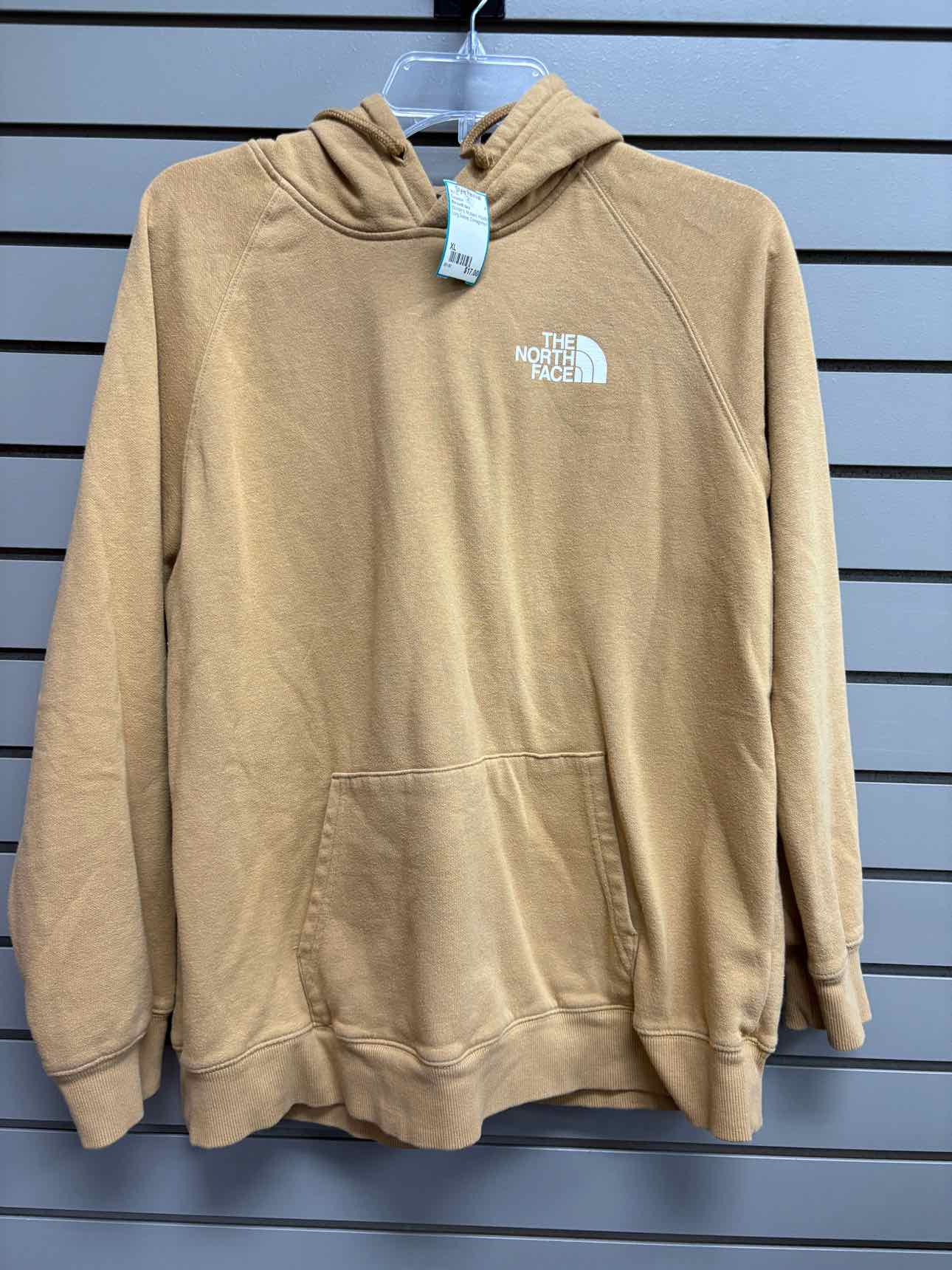 Wmn's Consignment - Tops