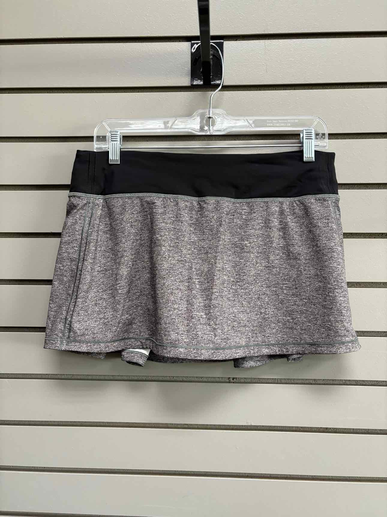 Women's Women Size 8 Lululemon Charcoal Skort