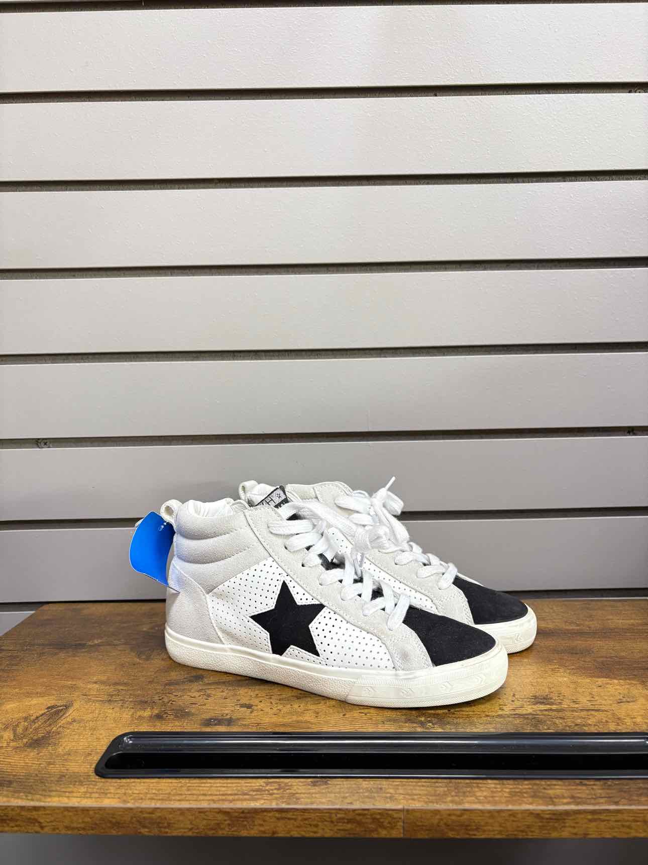 Women's W Shoe Size 5 White Vintage Havana Star Sneaker