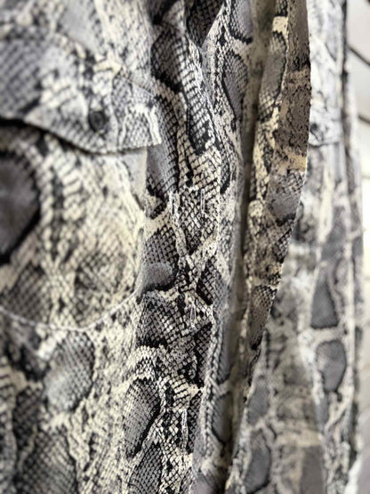 Women's Women Size S Multi-Color Esley Snake Print Long Sleeve Shirt