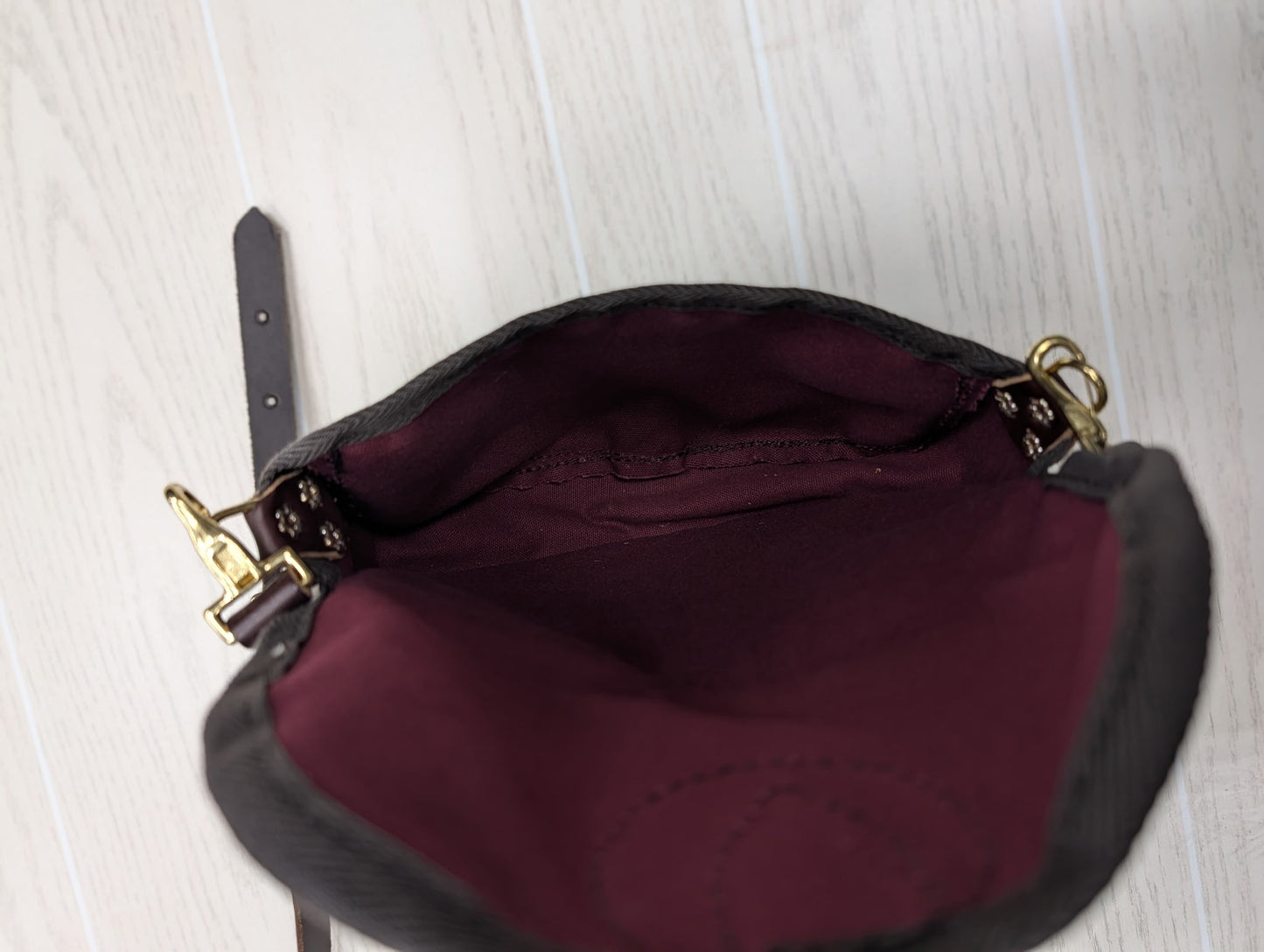 Burgundy Duluth Pack Small Shell Purse