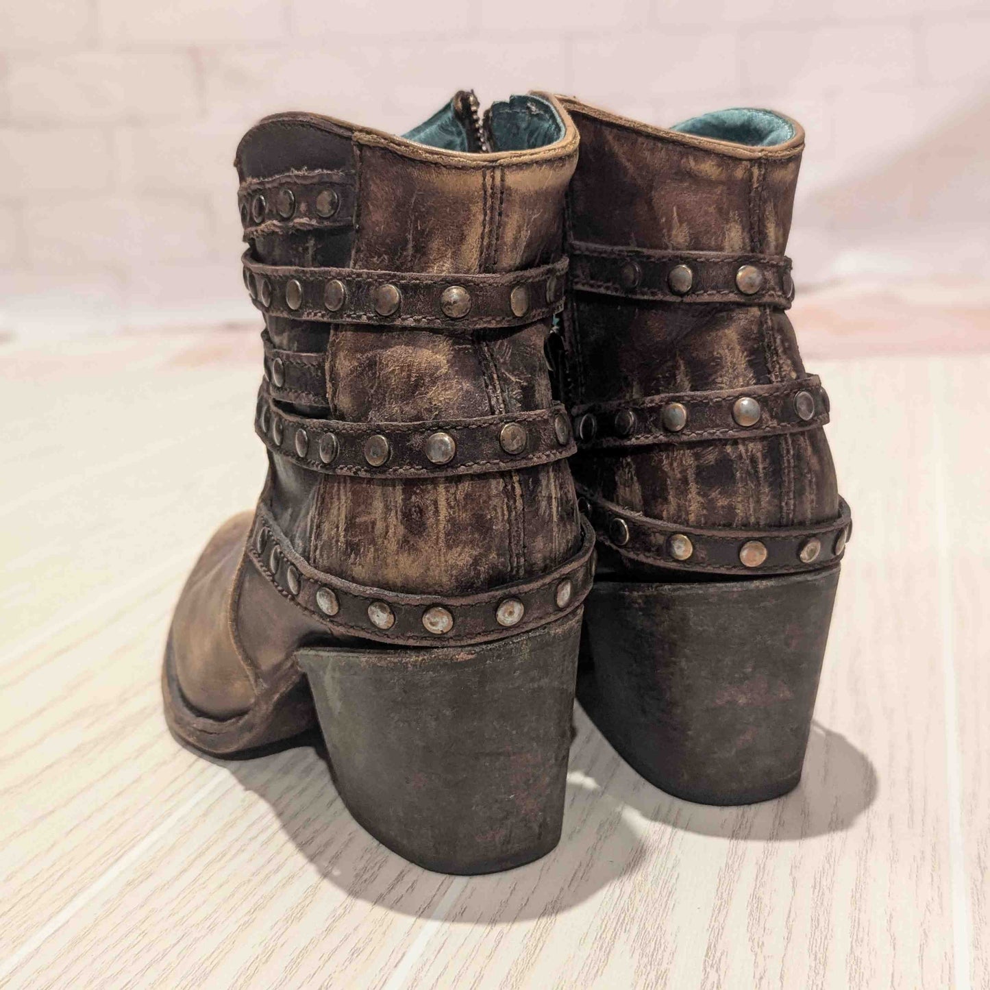 Women's Size 8.5 Brown Corral Boot