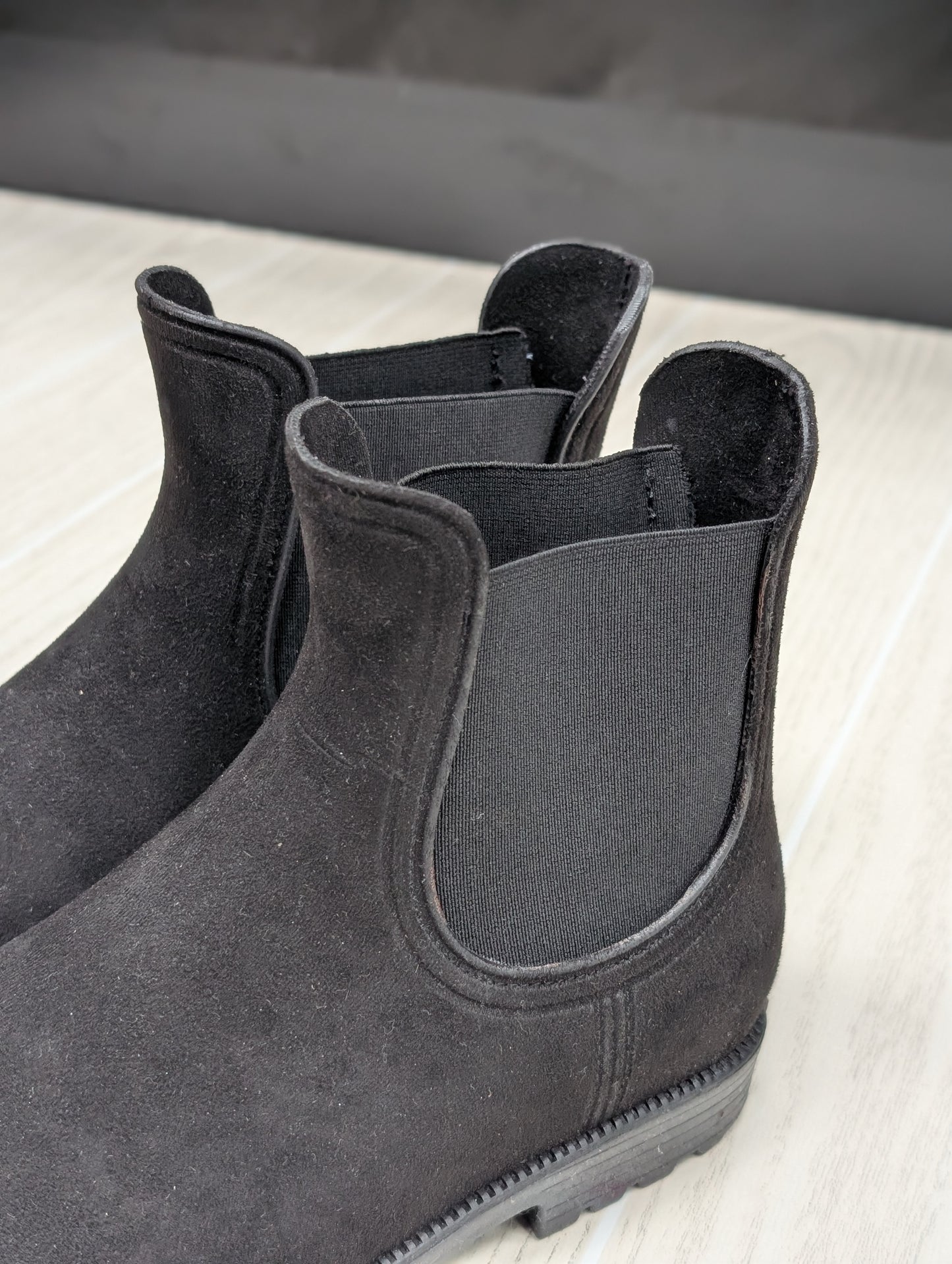 Size 6 Black Wet Knot Sloane Boot