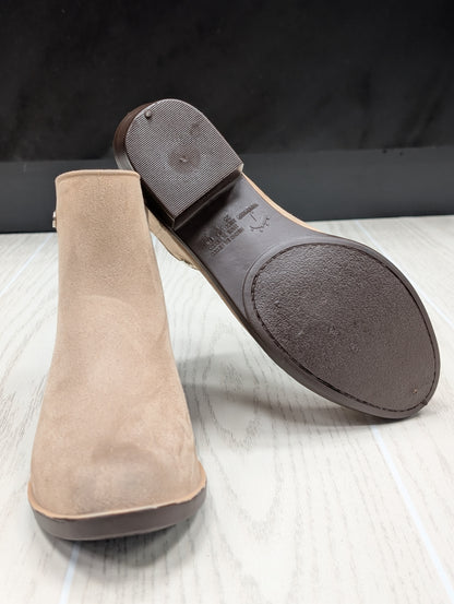 Size 8 Sand Wet Knot Mayfair Boot