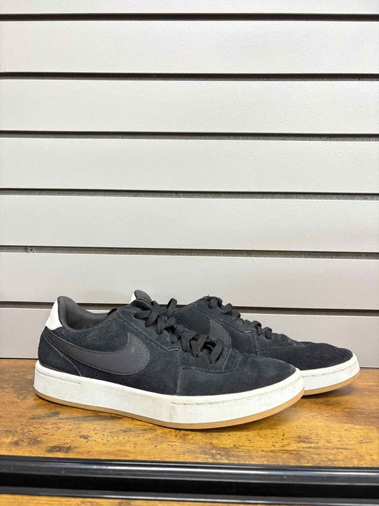 Women's W Shoe Size 9.5 Black Nike Sneaker