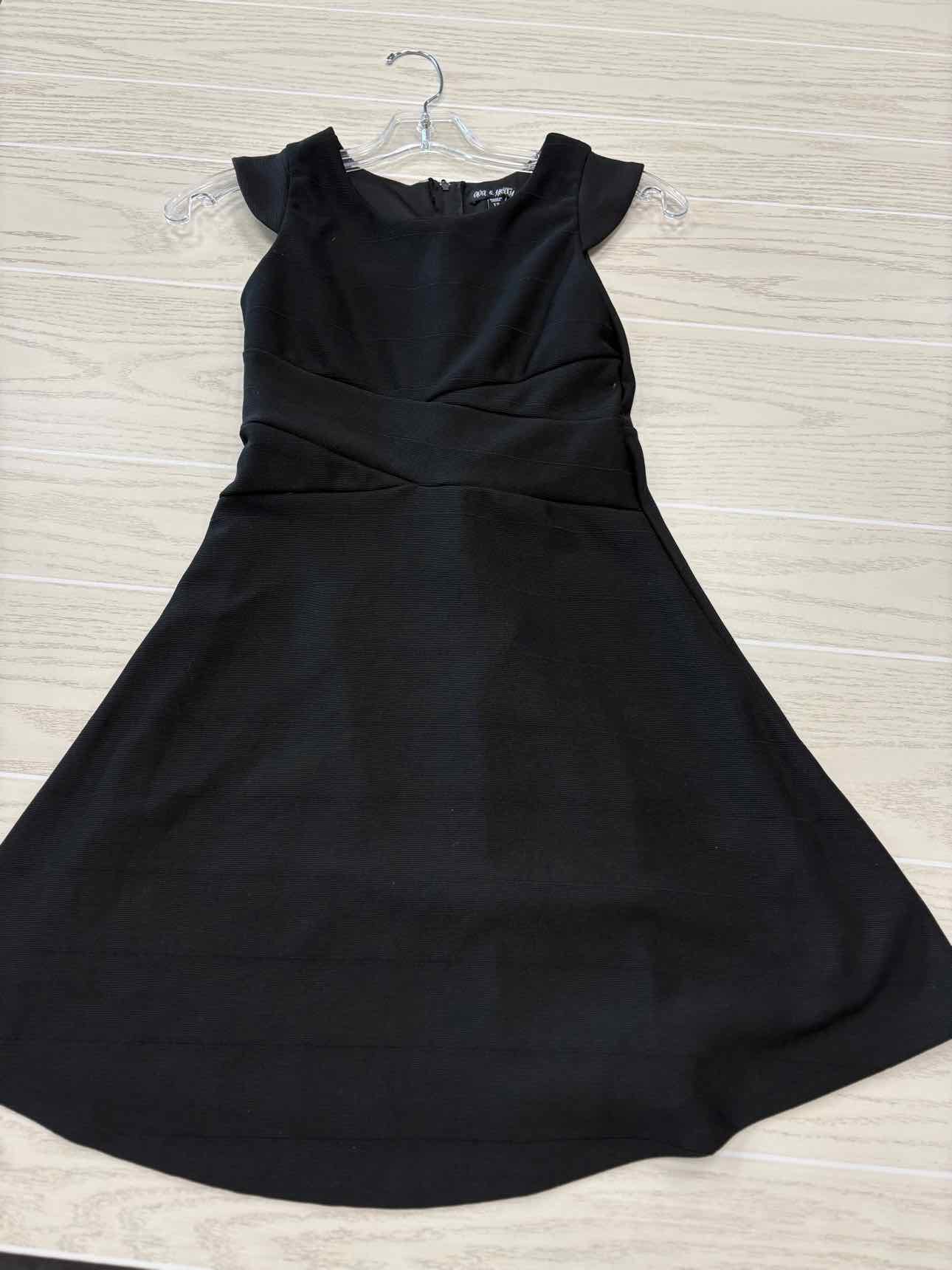 Women's Size 12 Black Ava & Yelly Midi Dress