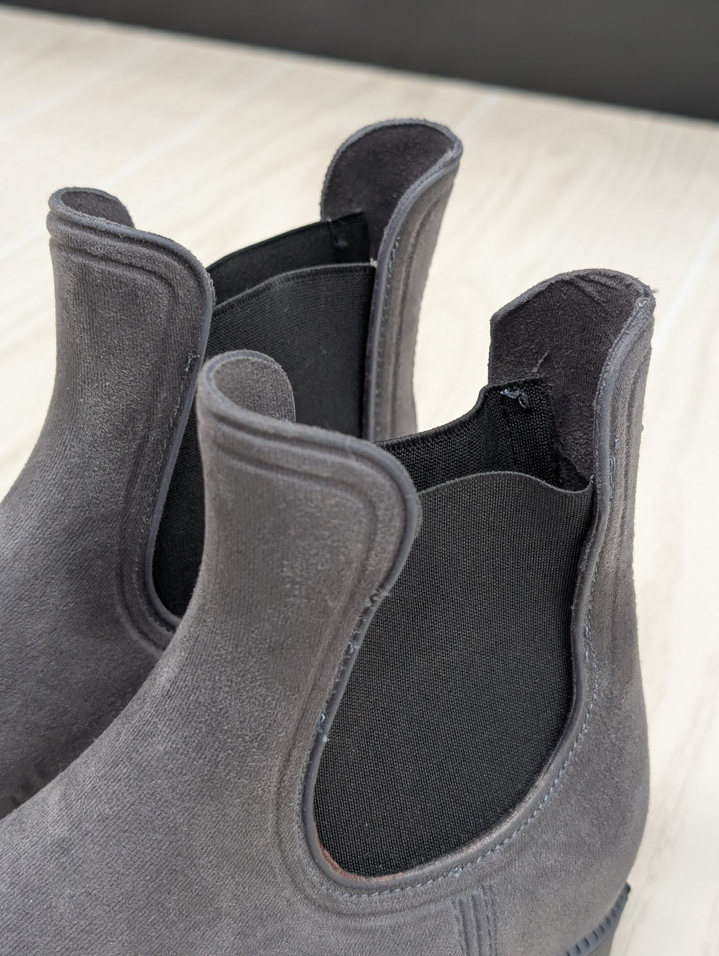 Size 7 Gray Wet Knot Sloane Boot