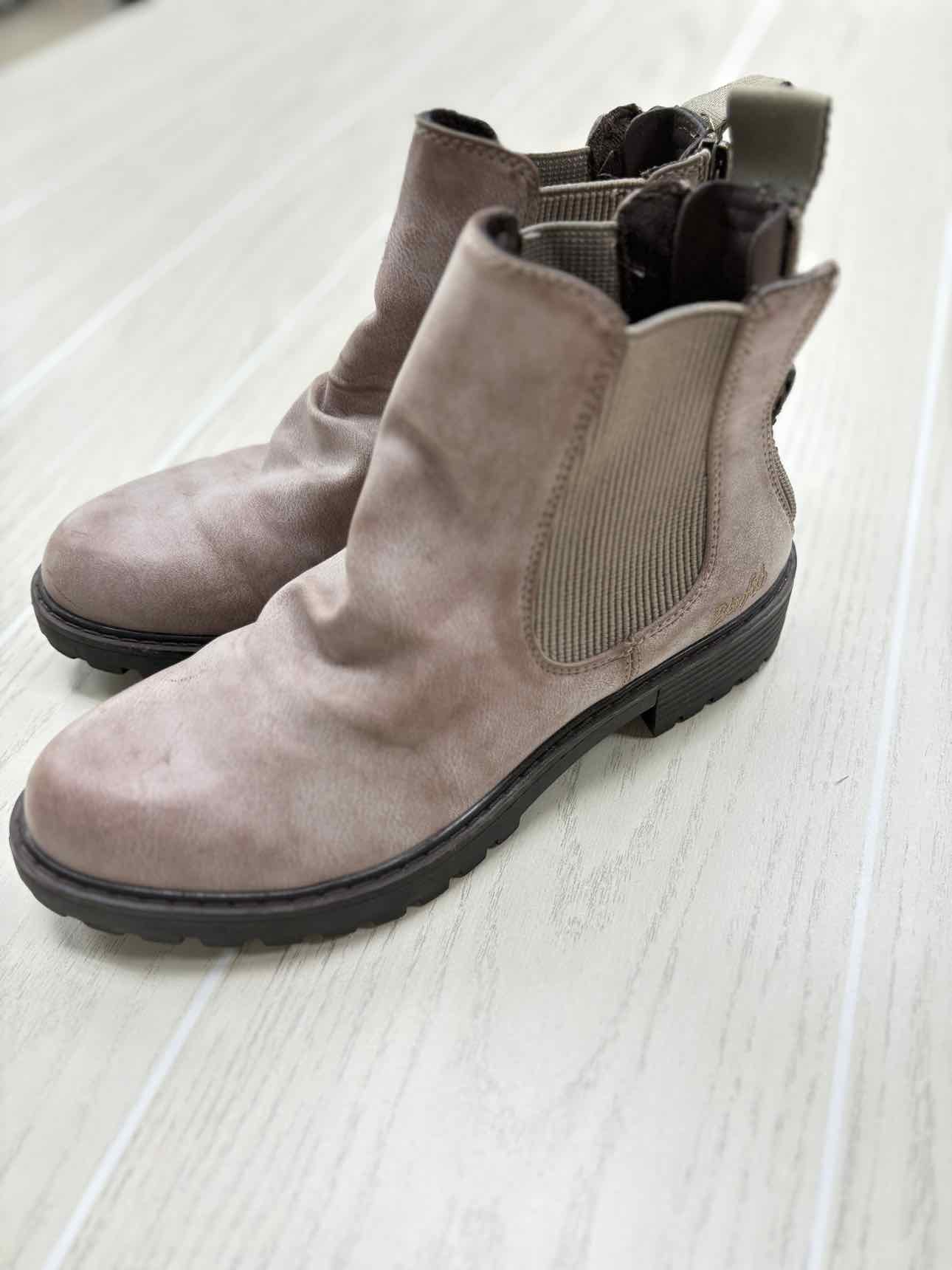 Women's W Shoe Size 7 Tan Blowfish Boot