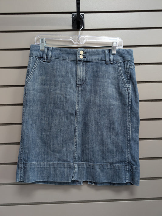 Women's Waist Size 6 GAP Denim Midi Skirt