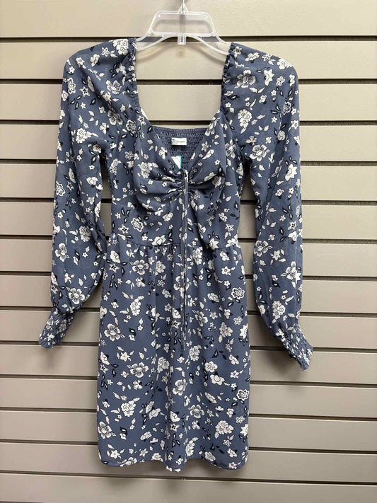 Women's Size XS Blue hollister Long Sleeve Floral Midi Dress