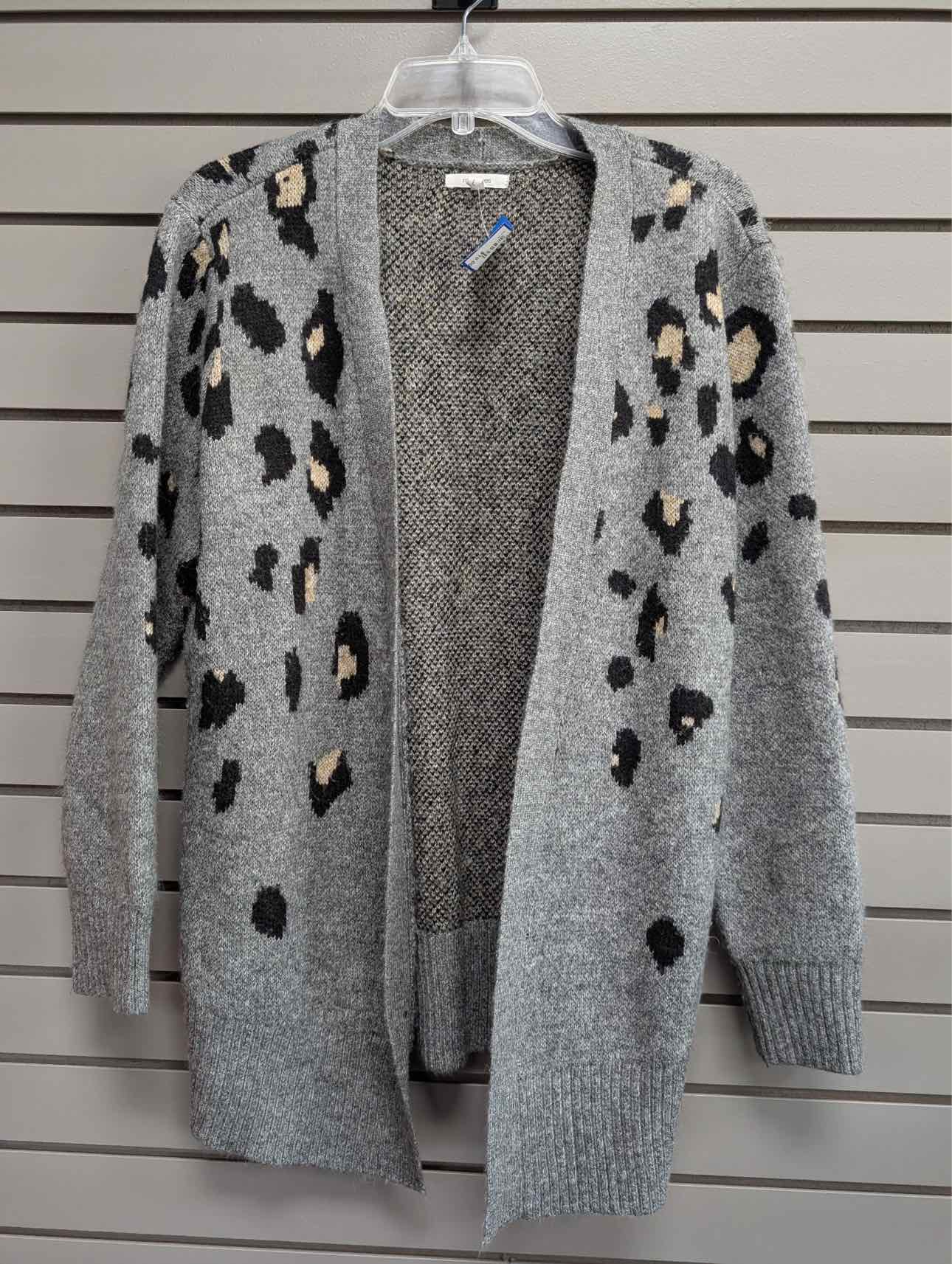 Women's Women Size L Maurices Gray Cheetah Long Sleeve Cardigan
