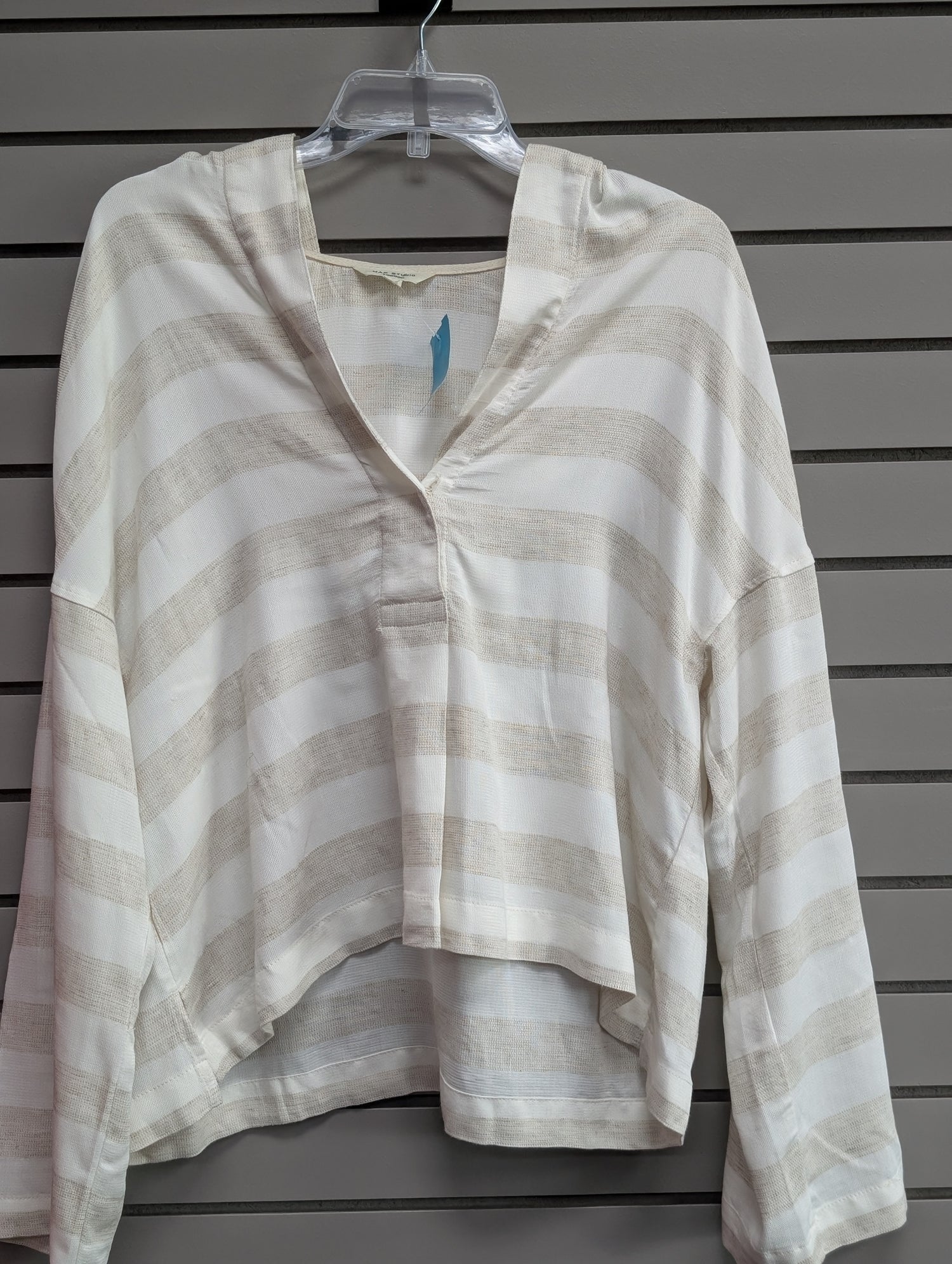 Wmn's Consignment - Tops