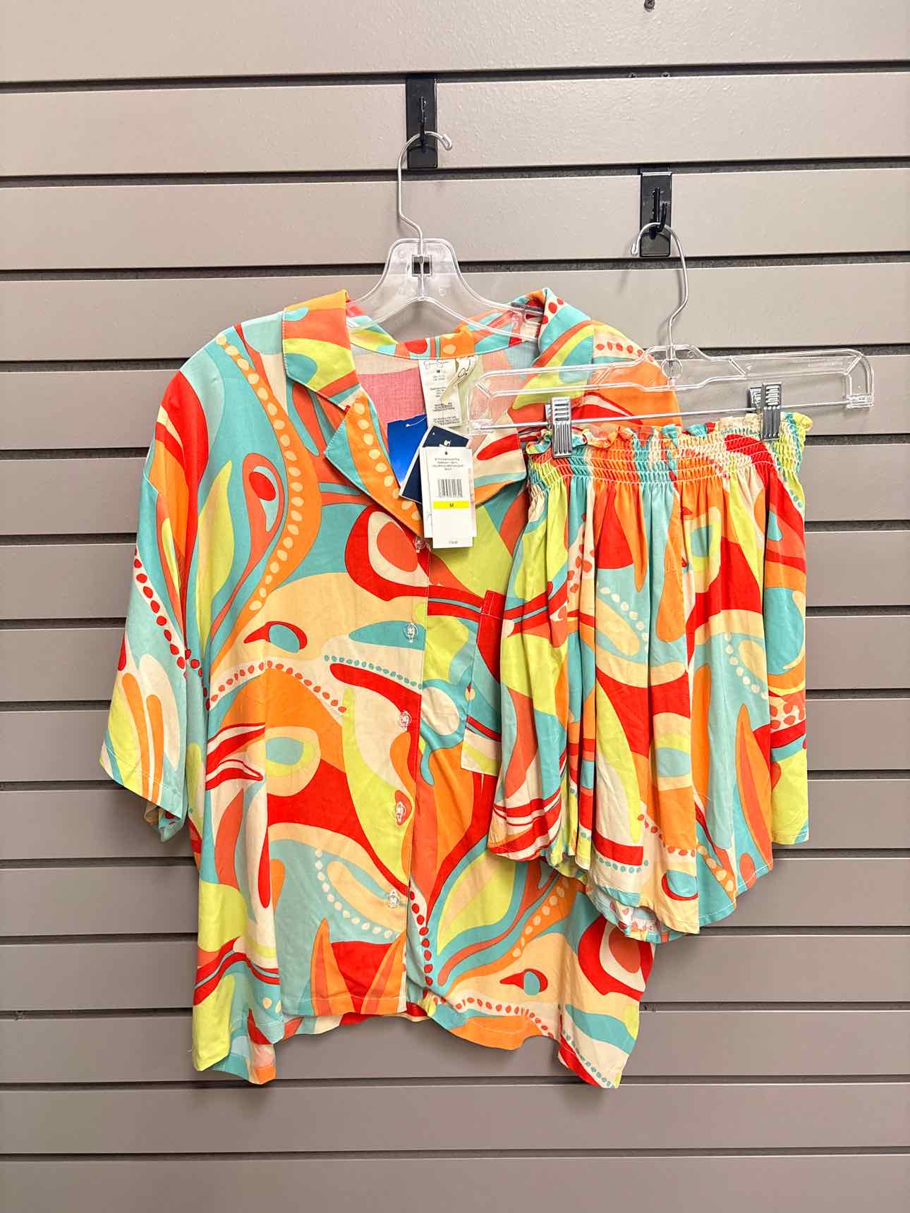 Women's Women Size M Jessica Simpson Multi-Color Top & Bottom Set