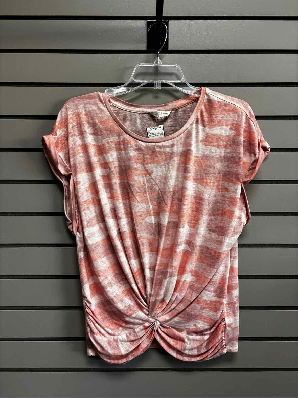 Women's Women Size L Pink Lucky Brand Camoflage Short Sleeve Shirt