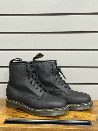 Women's W Shoe Size 7 Black Dr Martens Boot
