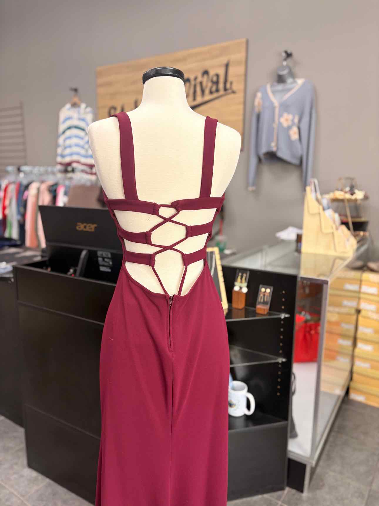 Women's Size Small Burgundy Windsor Tank Maxi Dress