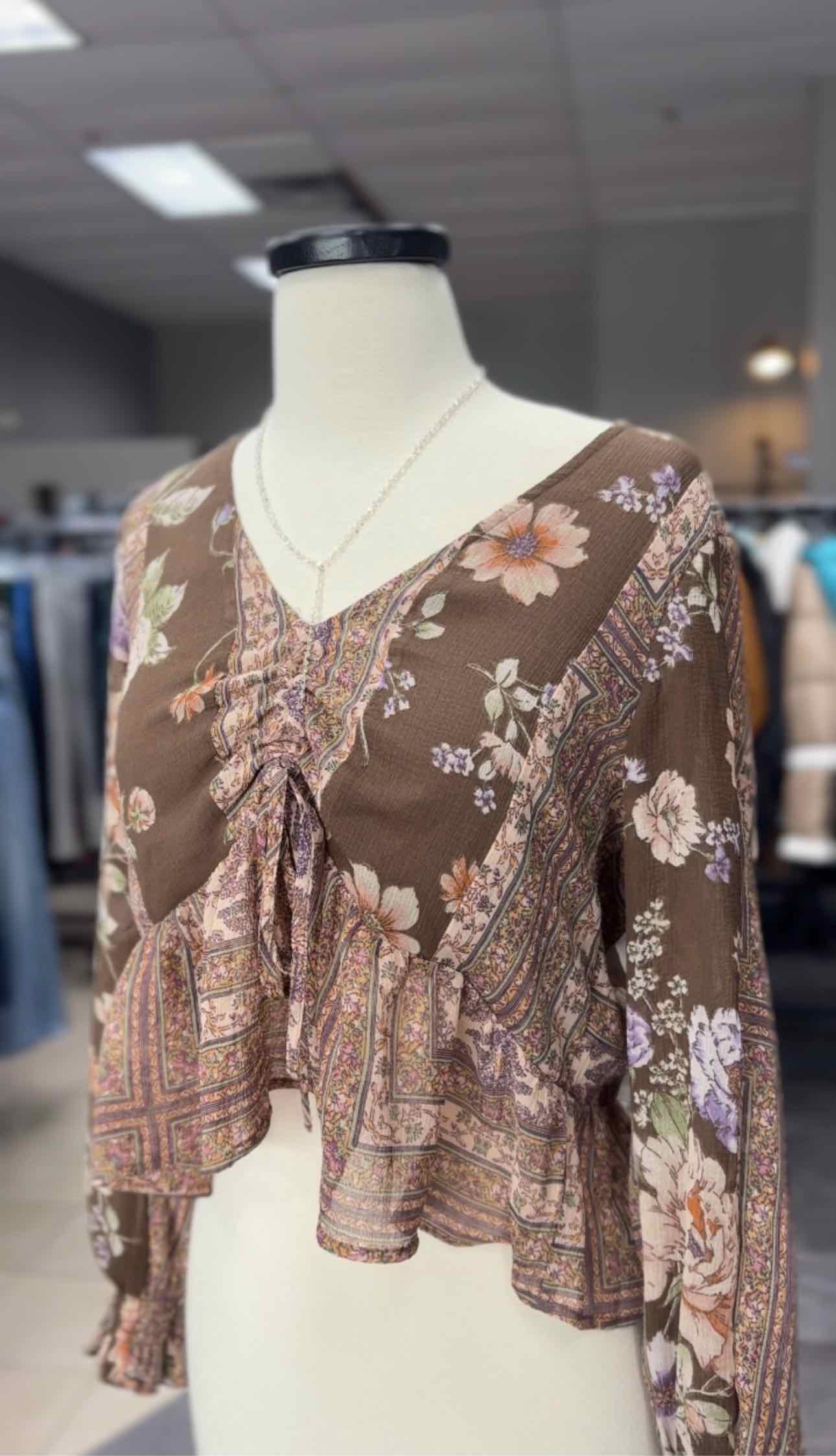 Women's Women Size M Brown American Eagle Floral V-Neck Long Sleeve Shirt