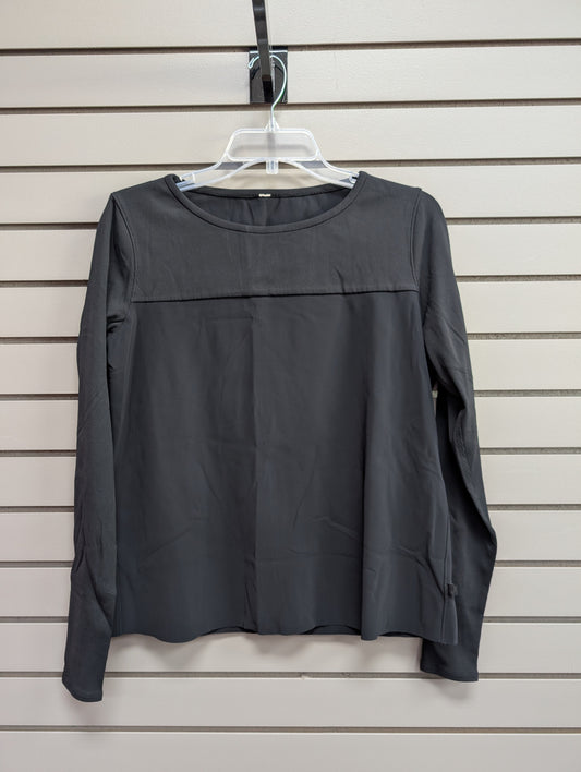 Women's Women Size 6 Lululemon Black Long Sleeve Top