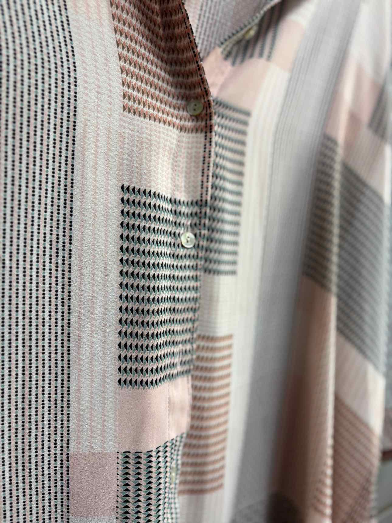 Women's Women Size 1X Multi-Color Rose+Olive Long Sleeve Shirt