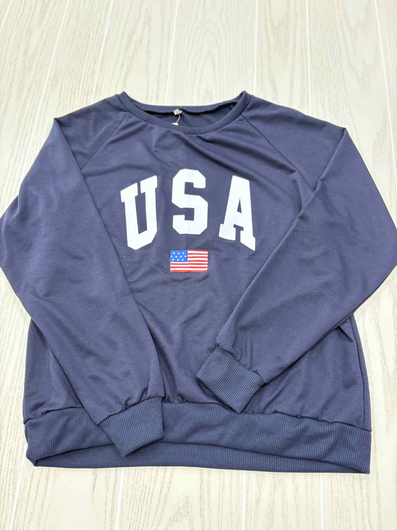 Women's Women Size M Navy USA Crew Long Sleeve Shirt
