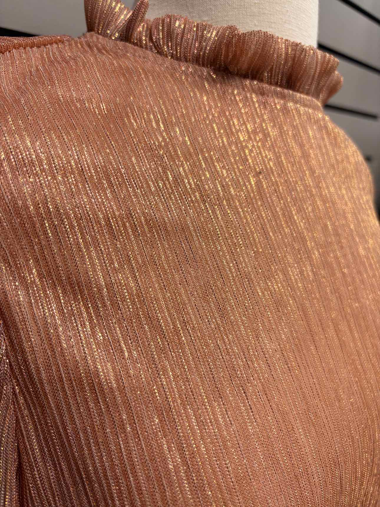 Women's Women Size M Rose Gold By the river Long Sleeve Shirt