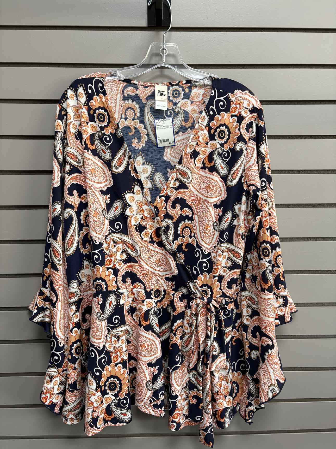 Wmn's Consignment - Tops