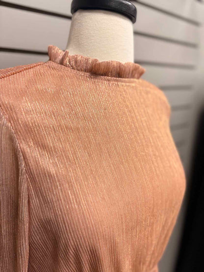 Women's Women Size M Rose Gold By the river Long Sleeve Shirt