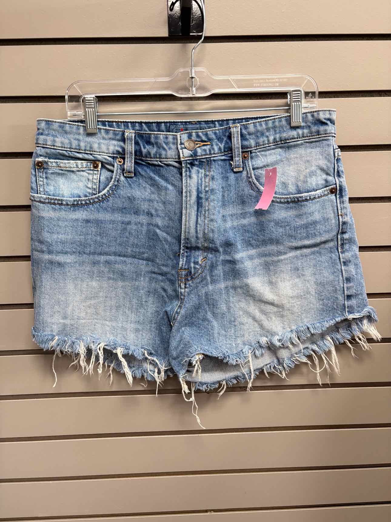 Women's Waist Size 12 Lucky Brand Light Blue Short